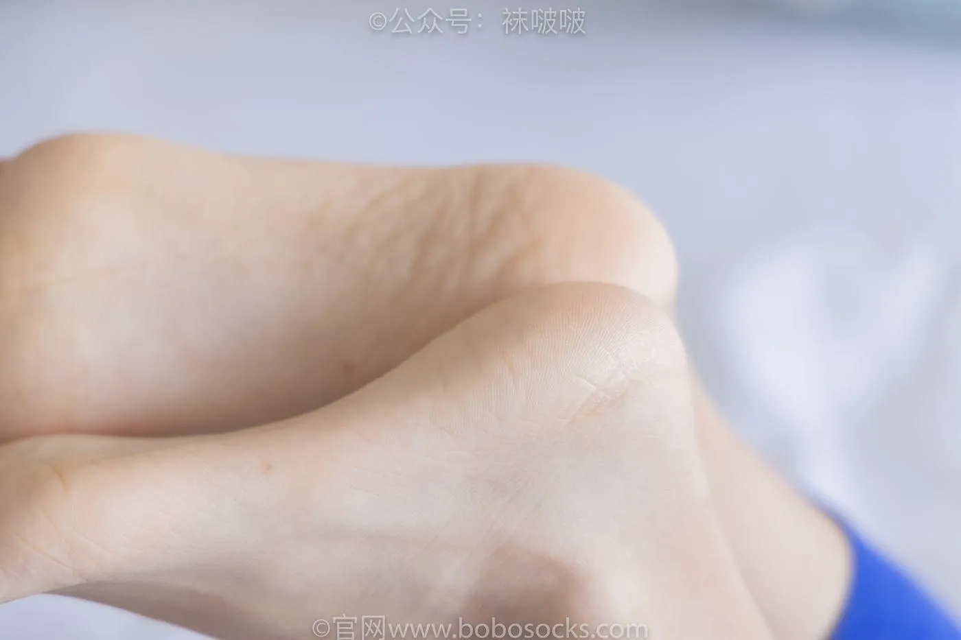 [BoBoSocks袜啵啵]NO.039 小奶熊-校服、vans帆布鞋、短白棉袜、裸足 [154P]插图9